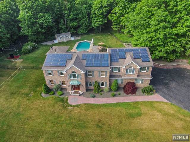 185 Longhouse Drive - Photo 1