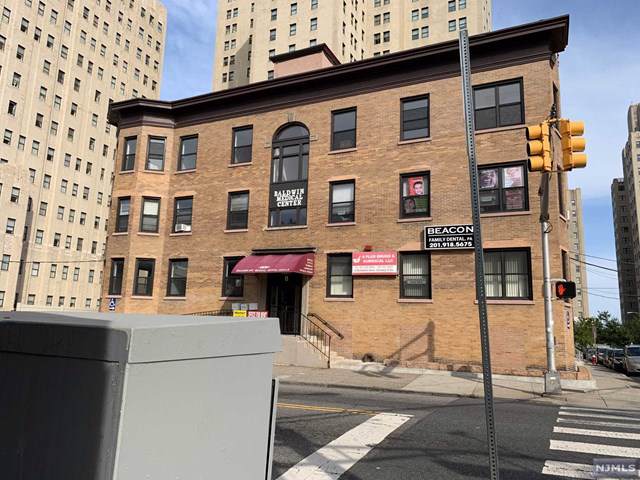 8 Baldwin Avenue - Photo 1
