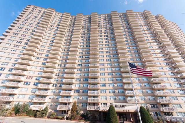 555 North Avenue - Photo 1