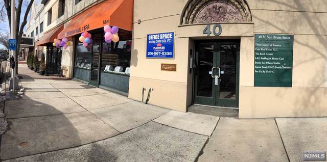 40 Van Brunt Street - Photo 1