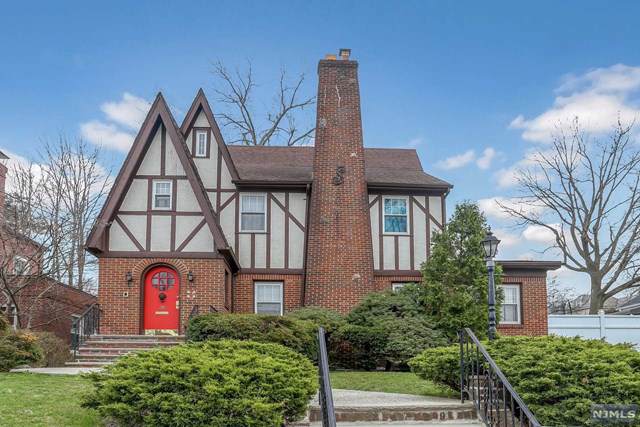 30 Clinton Avenue - Photo 1