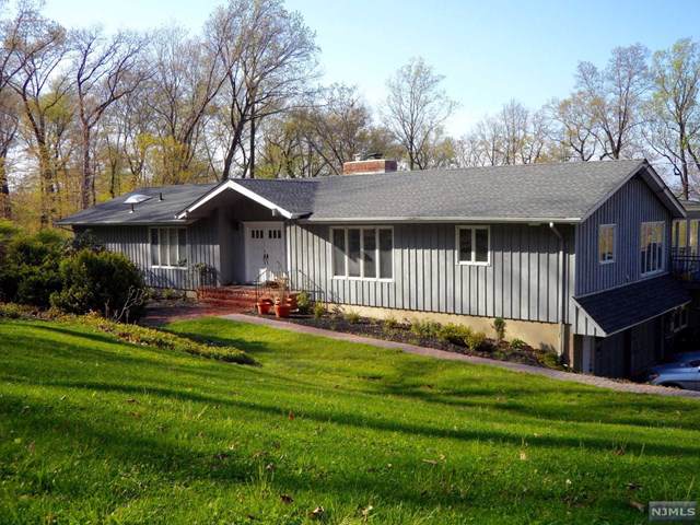 893 Cherokee Lane - Photo 1