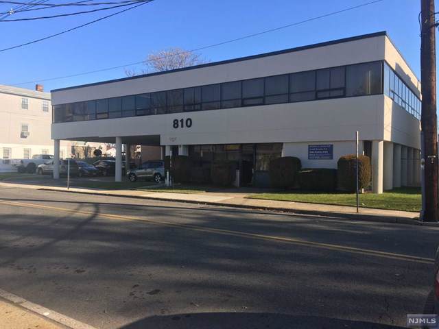 810 Main Street - Photo 1