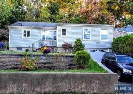 106 Watchung Drive - Photo 1