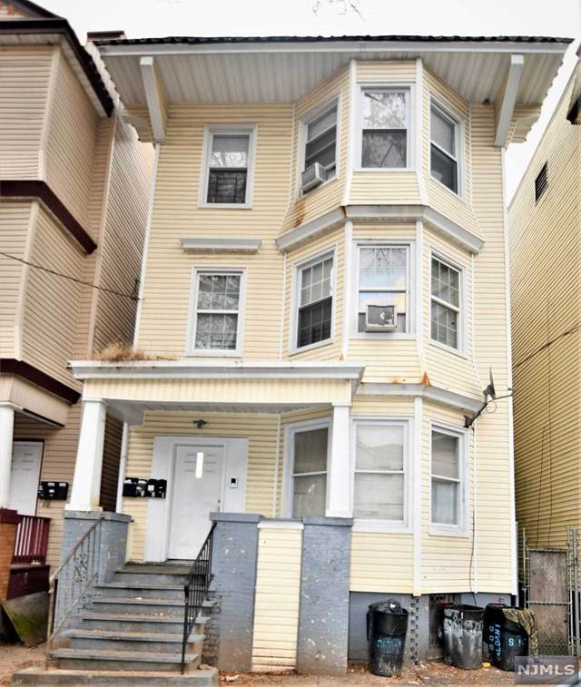 806 14th Street - Photo 1