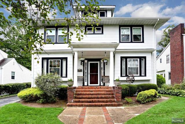 857 Summit Avenue - Photo 1