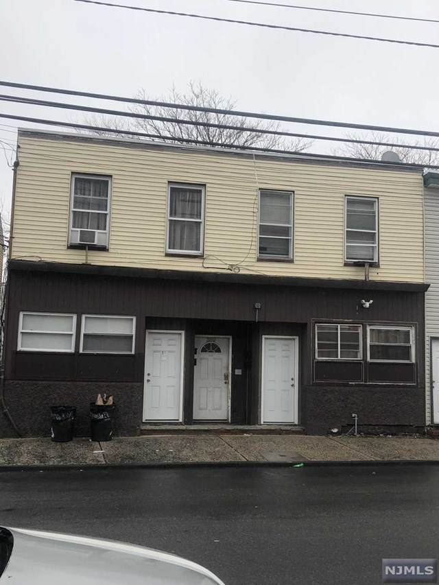 390 Totowa Avenue - Photo 1