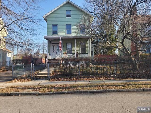 300 Walnut Street - Photo 1