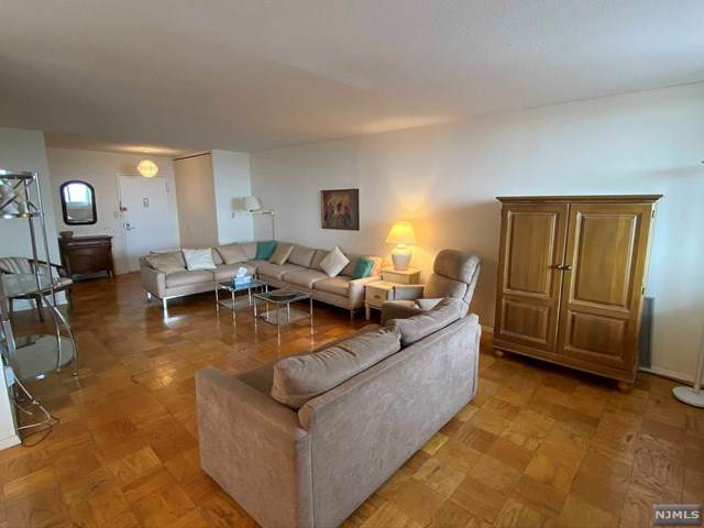 2150 Center Avenue - Photo 1