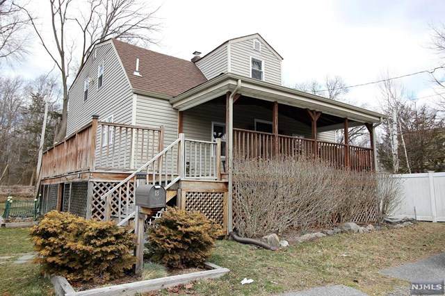 6 Dupont Avenue - Photo 1