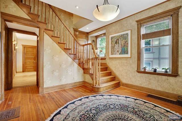 60 Franklin Street - Photo 1