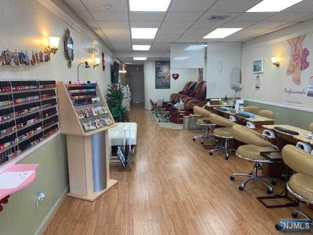 22A Union Avenue - Photo 1