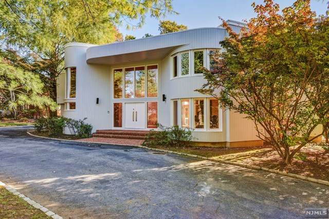 24 Sandalwood Drive - Photo 1