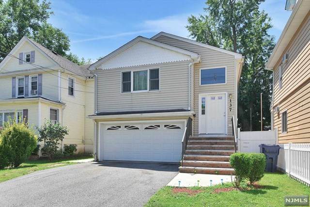 137 Berry Street - Photo 1