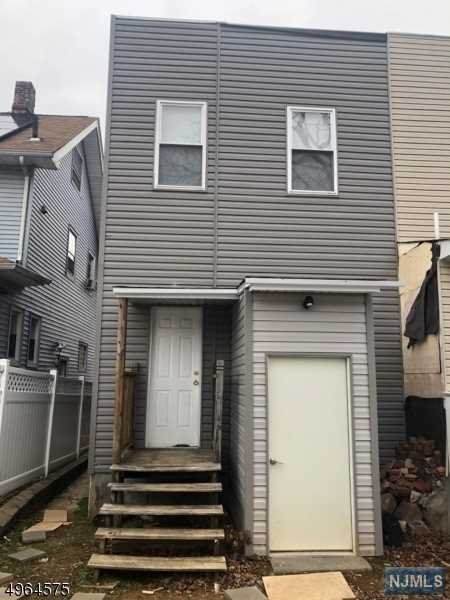 189-5 Howe Avenue - Photo 1