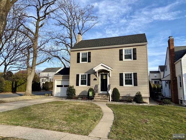54 Mapes Avenue - Photo 1