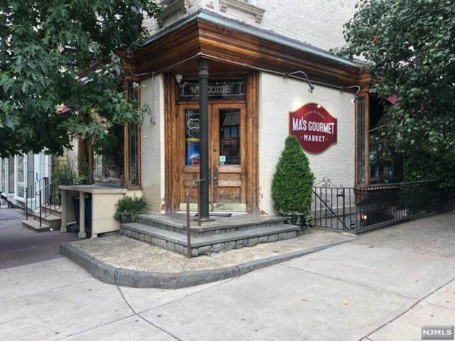 92 Bloomfield Street - Photo 1