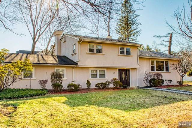 37 Sandra Place - Photo 1