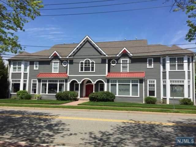 391 Clinton Avenue - Photo 1