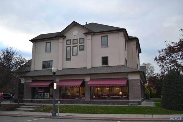 190 Franklin Avenue - Photo 1