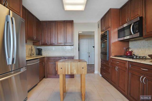 2150 Center Avenue - Photo 1