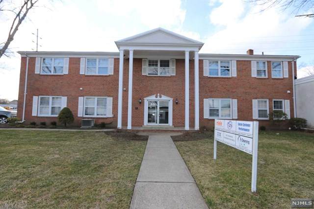55 Oak Street - Photo 1
