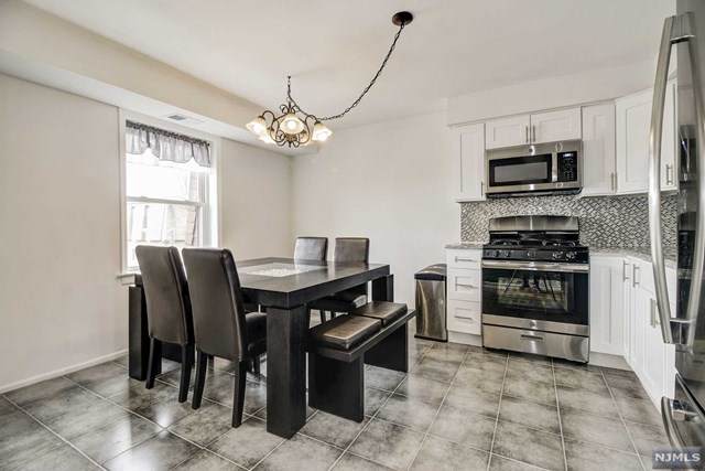 700 Schuyler Avenue - Photo 1