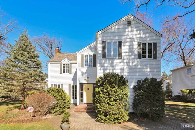 57 Oak Avenue - Photo 1