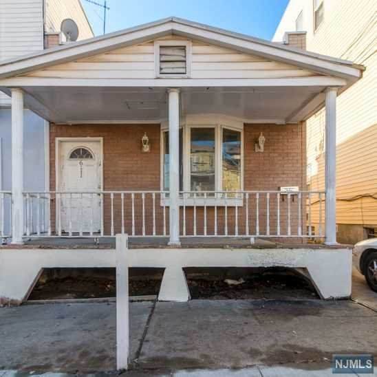 611 11th Street - Photo 1 611 11th Street - Photo 1