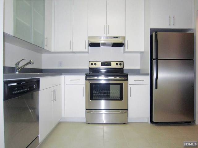 1275 15th Street - Photo 1