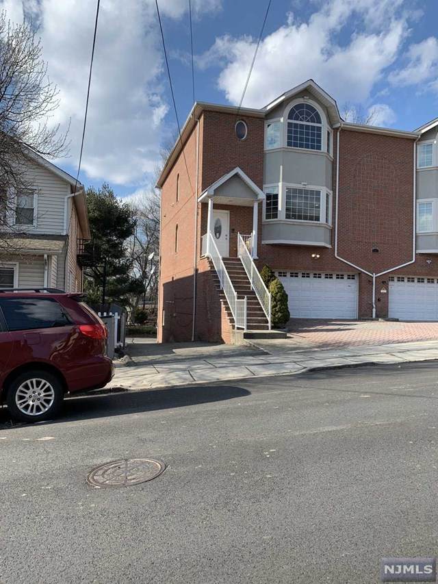 223 7th Street - Photo 1