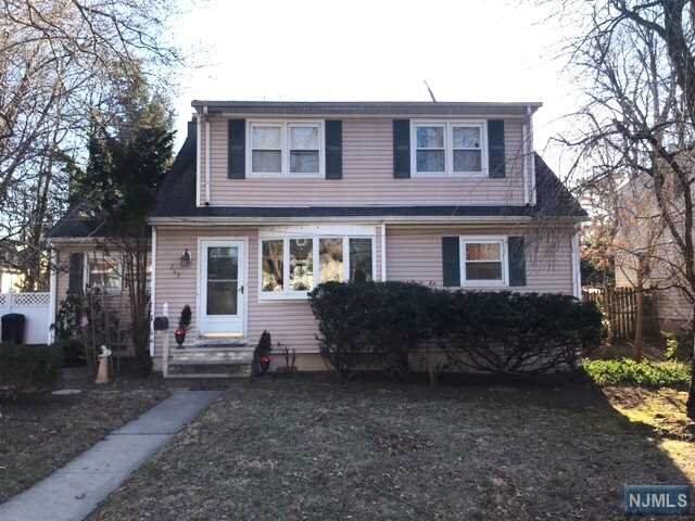267 Howard Street - Photo 1