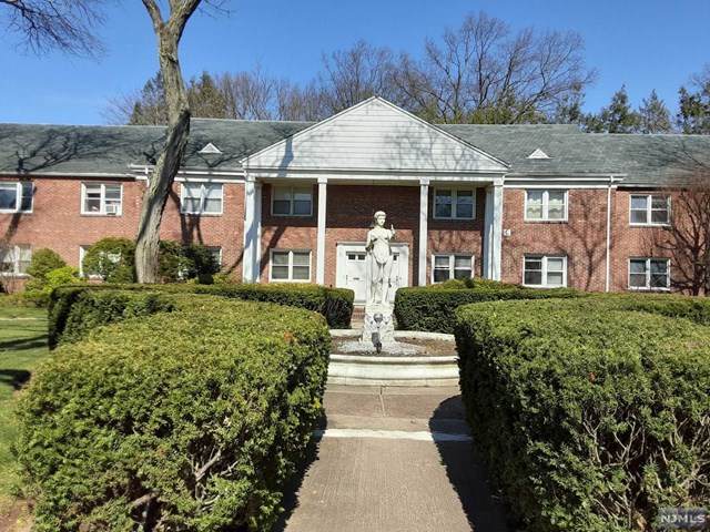 151 Palisade Avenue - Photo 1 151 Palisade Avenue - Photo 1