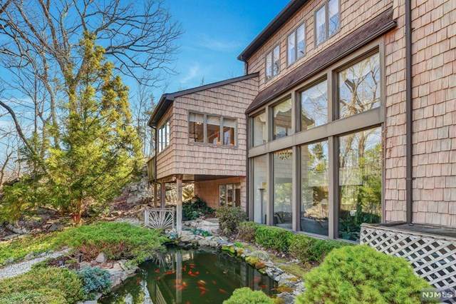 142 Magee Road - Photo 1