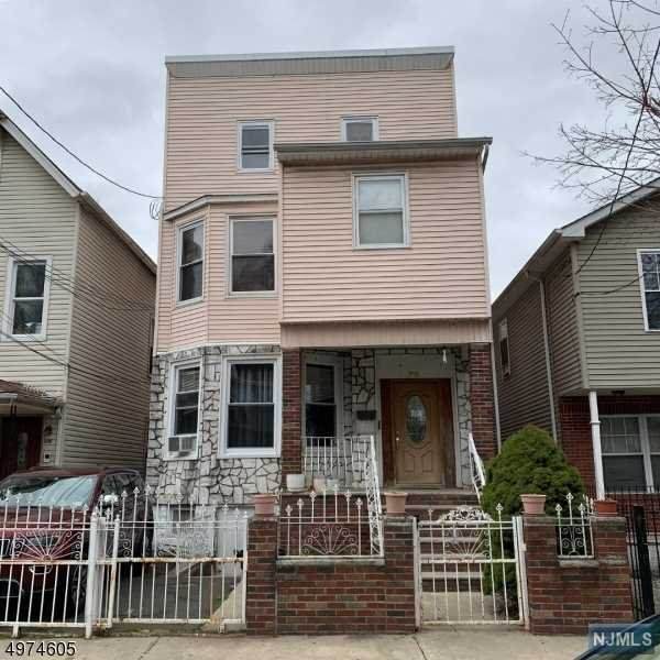 78 11th Street - Photo 1