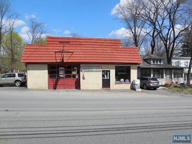 409 Central Avenue - Photo 1