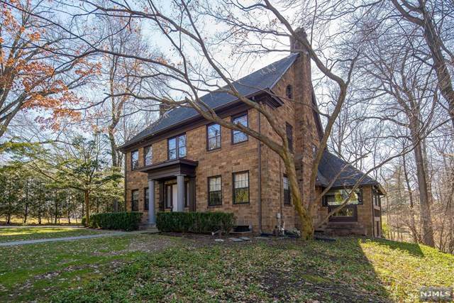 162 Booth Avenue - Photo 1