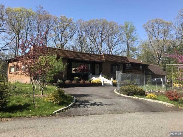 114 Colonial Drive - Photo 1
