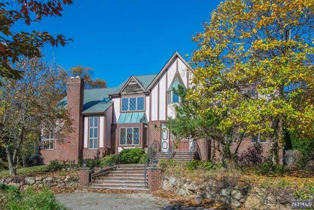 12 Fox Chase Road - Photo 1