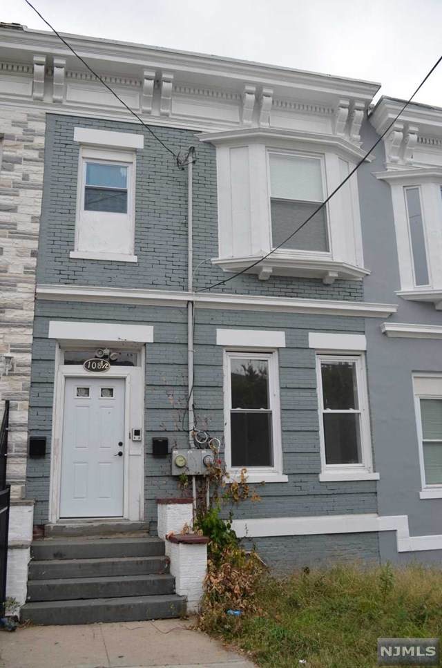 1081/2 Peabody Place - Photo 1
