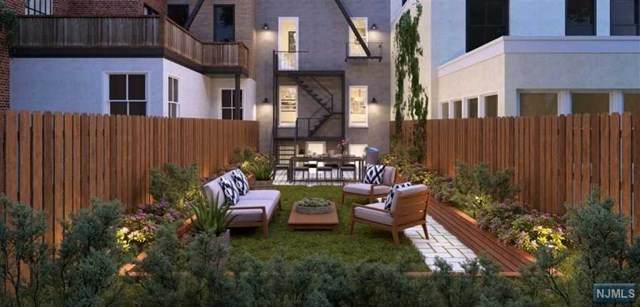 826 Hudson Street - Photo 1