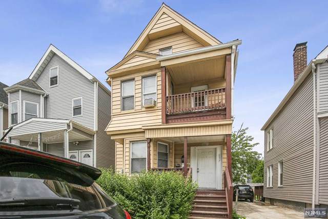 157 Steuben Street - Photo 1