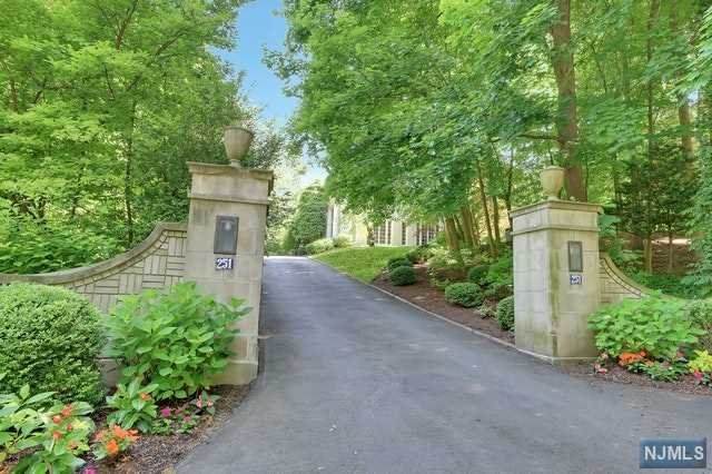251 Linden Avenue - Photo 1