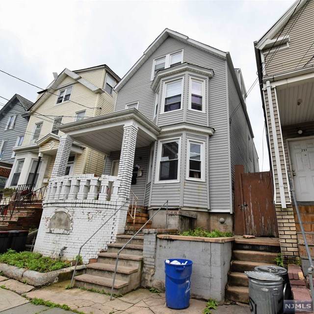 253 8th Street - Photo 1