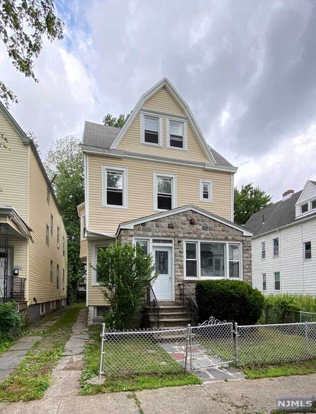 13 17th Street - Photo 1