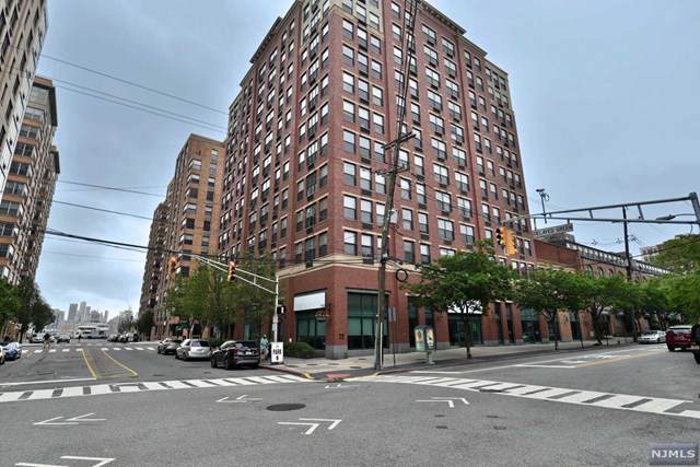 1201 Hudson Street - Photo 1