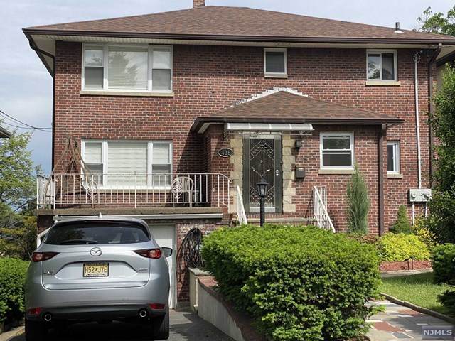 435 9th Street - Photo 1