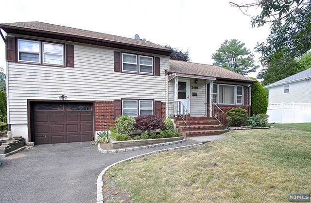 3-08 Leonard Terrace - Photo 1