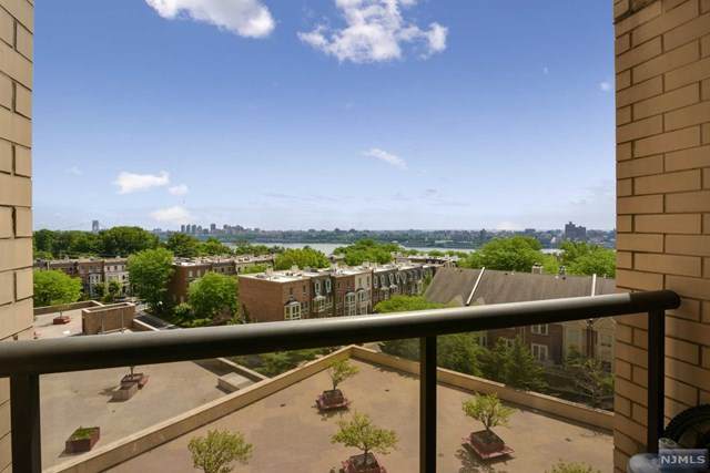 800 Palisade Avenue - Photo 1