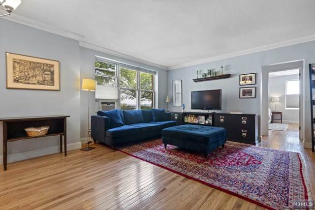 8450 Boulevard East - Photo 1